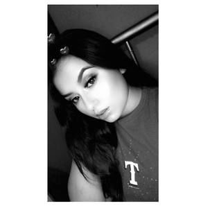 Meet your Posher, Rayana